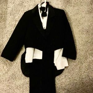 Boys tuxedo